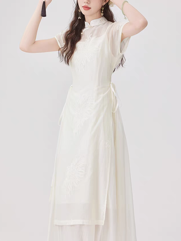 Zi Wei Two Piece Set Graceful Embroided Sheer Oriental Dress-The Black Bow-