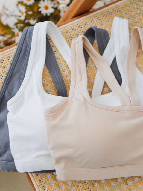 Quina V-Back Padded Bra Top