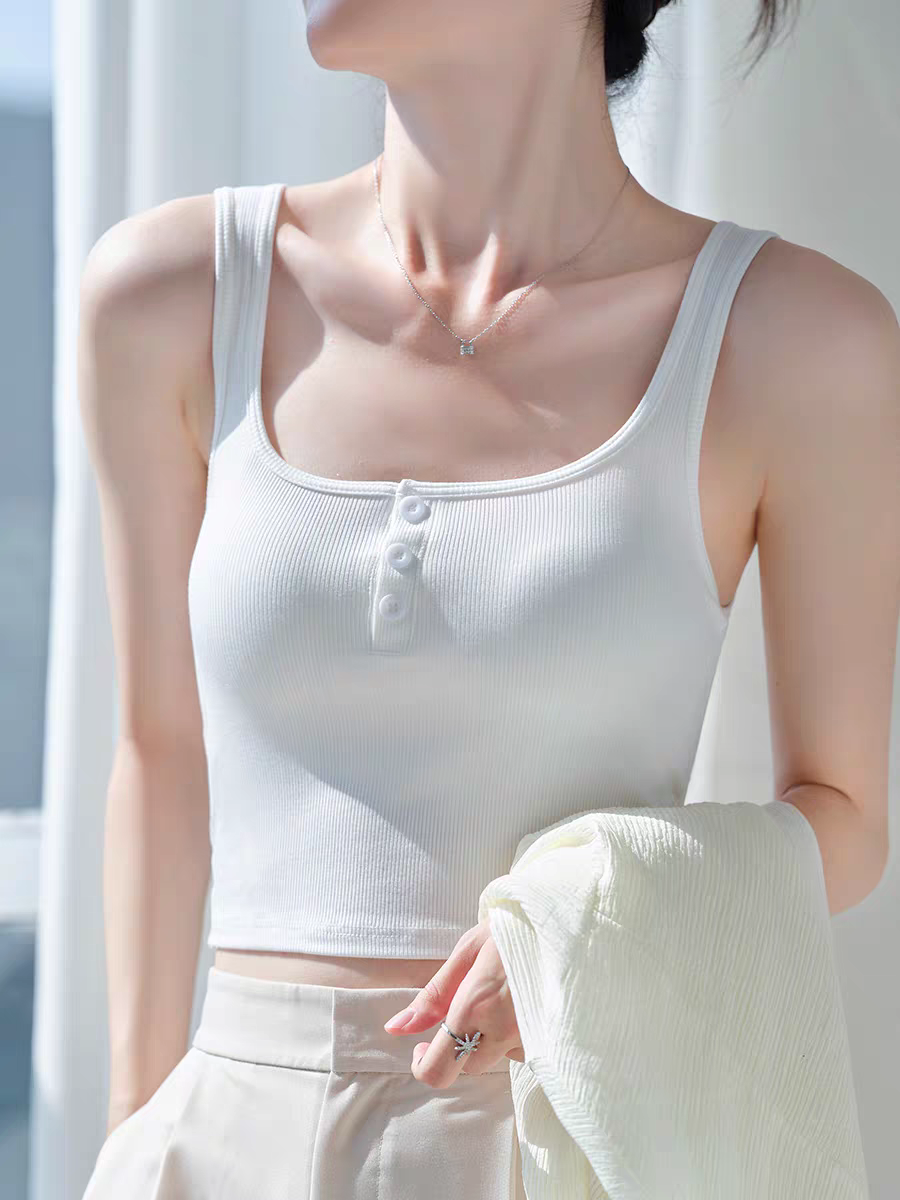 Queeny Buttoned Padded Knit Top