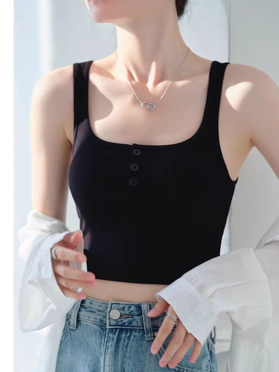Queeny Buttoned Padded Knit Top