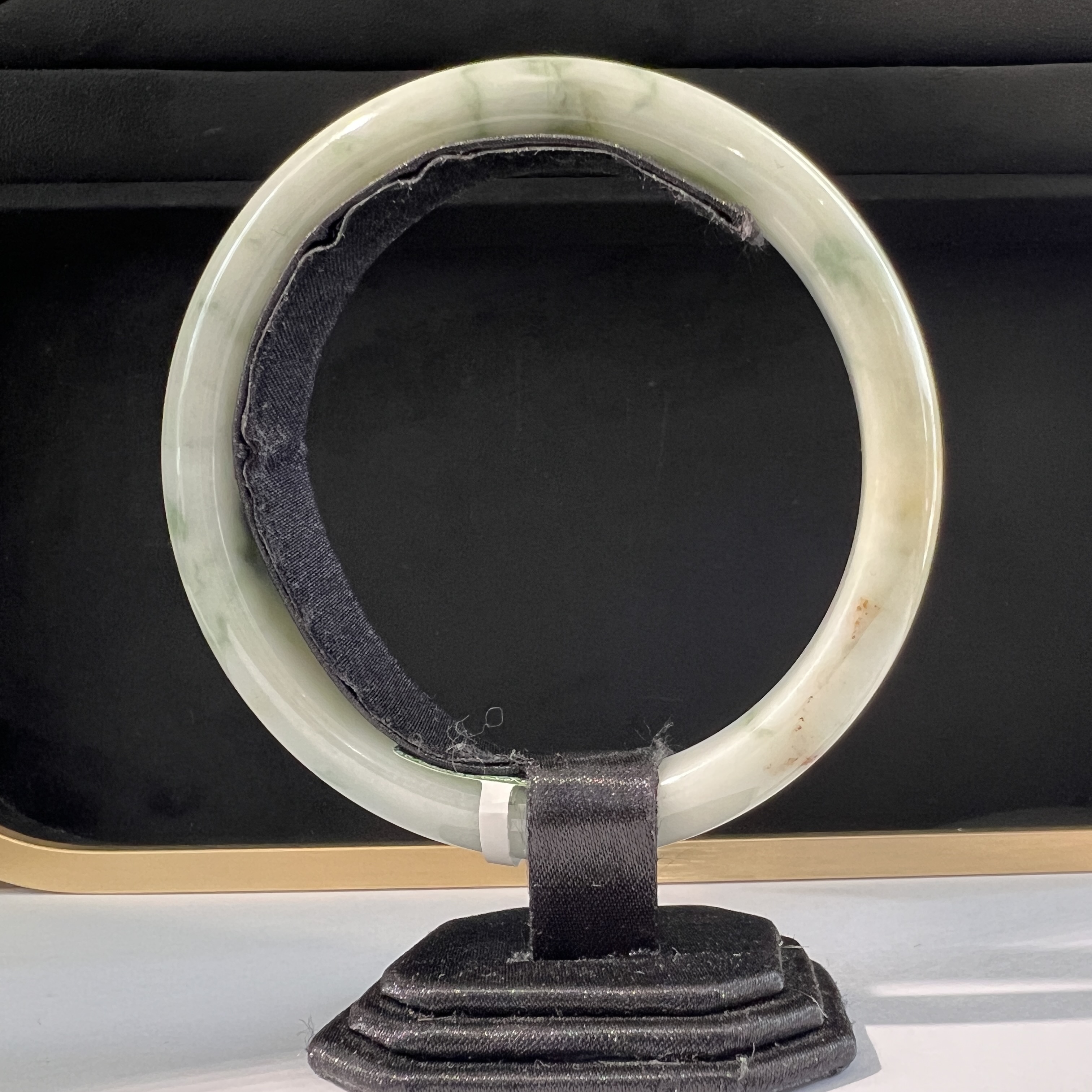 牛奶底飄綠花灑金窄正圈 #66