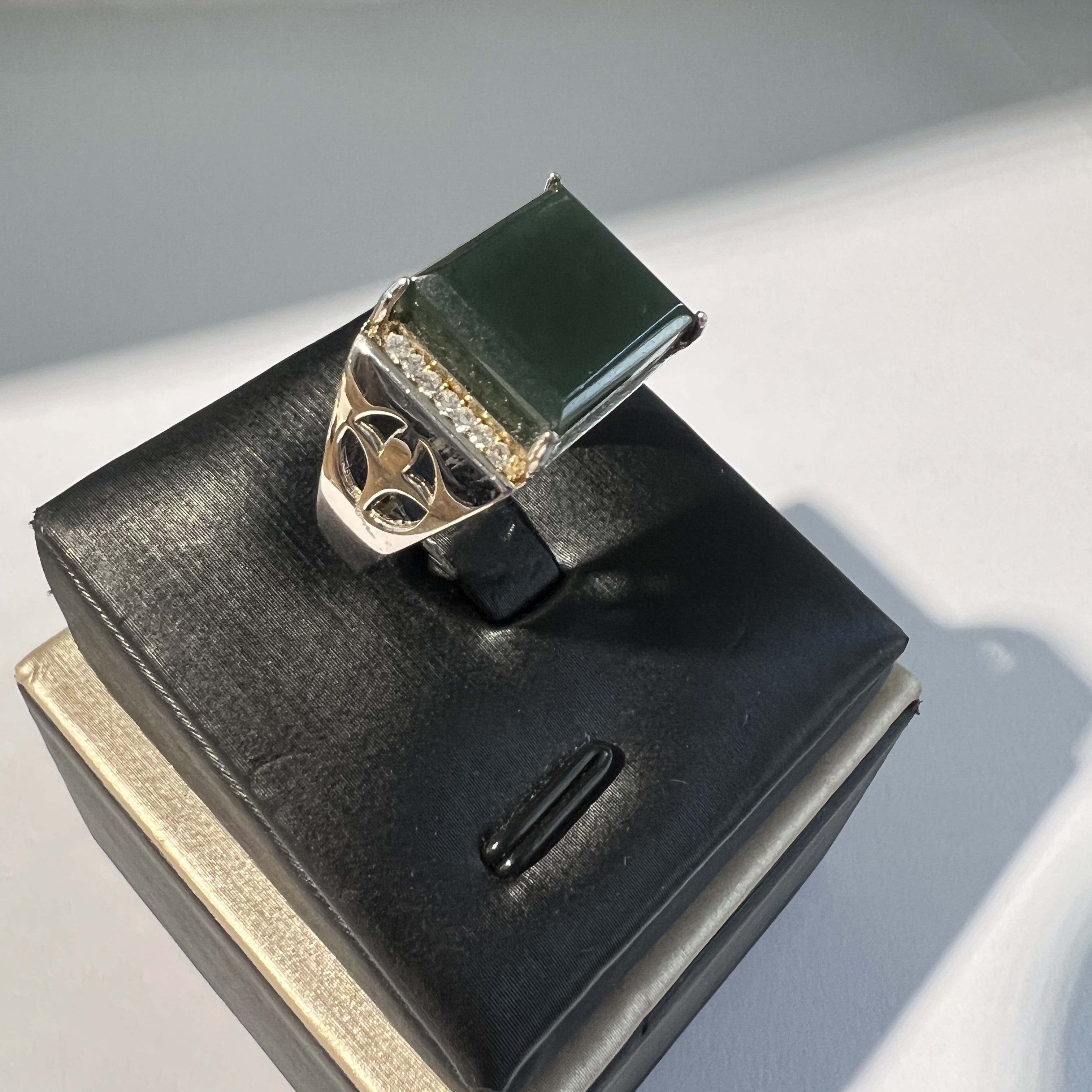 老藍水馬鞍男戒指