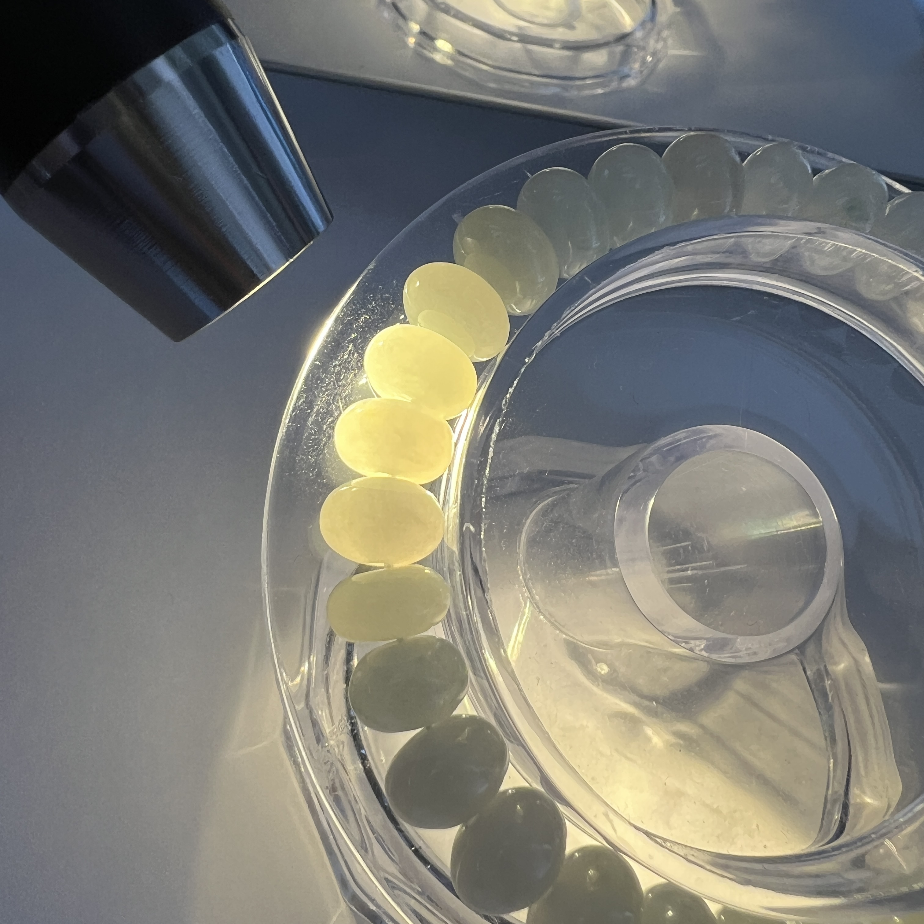 冰淺底色算盤珠手串