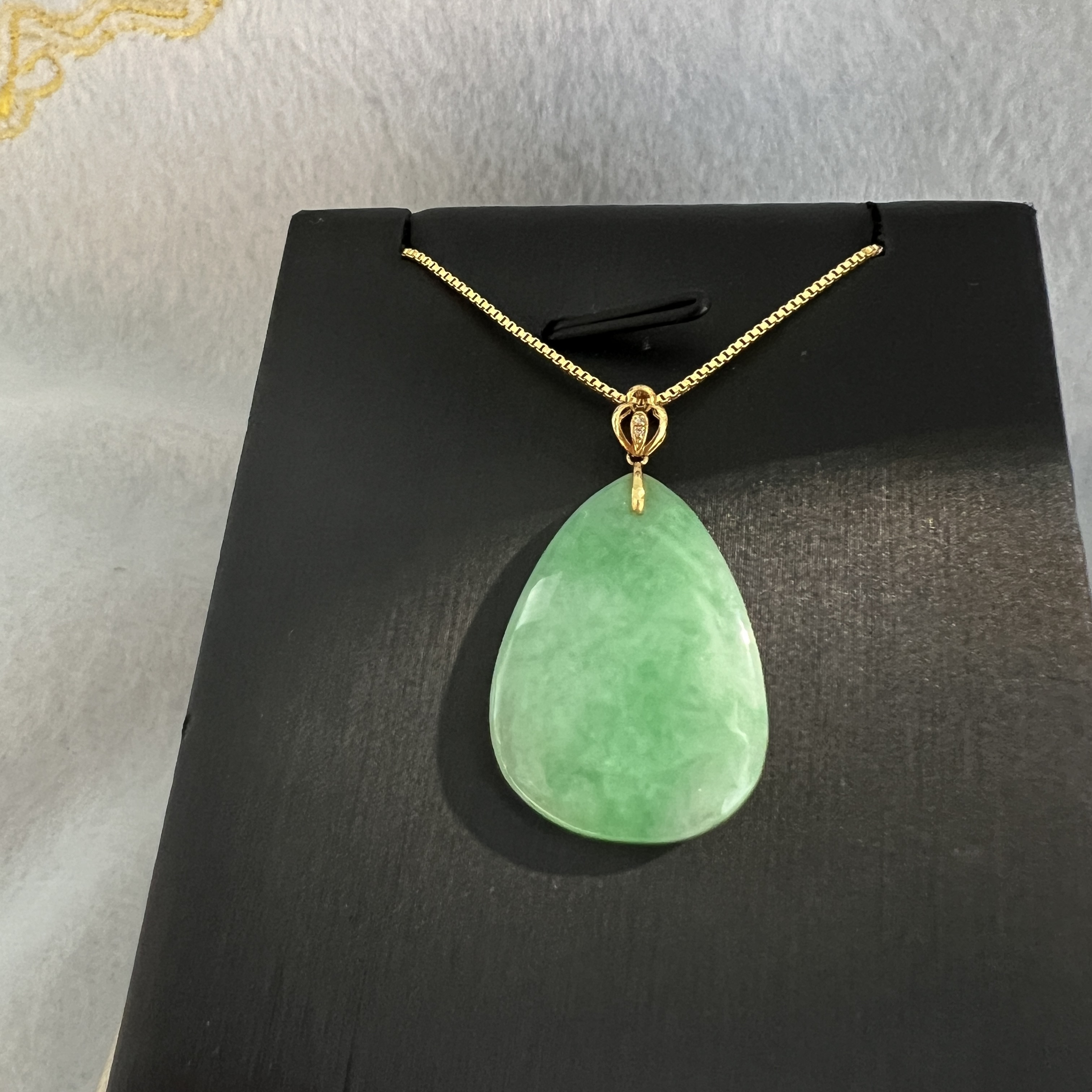 果綠水滴無事牌