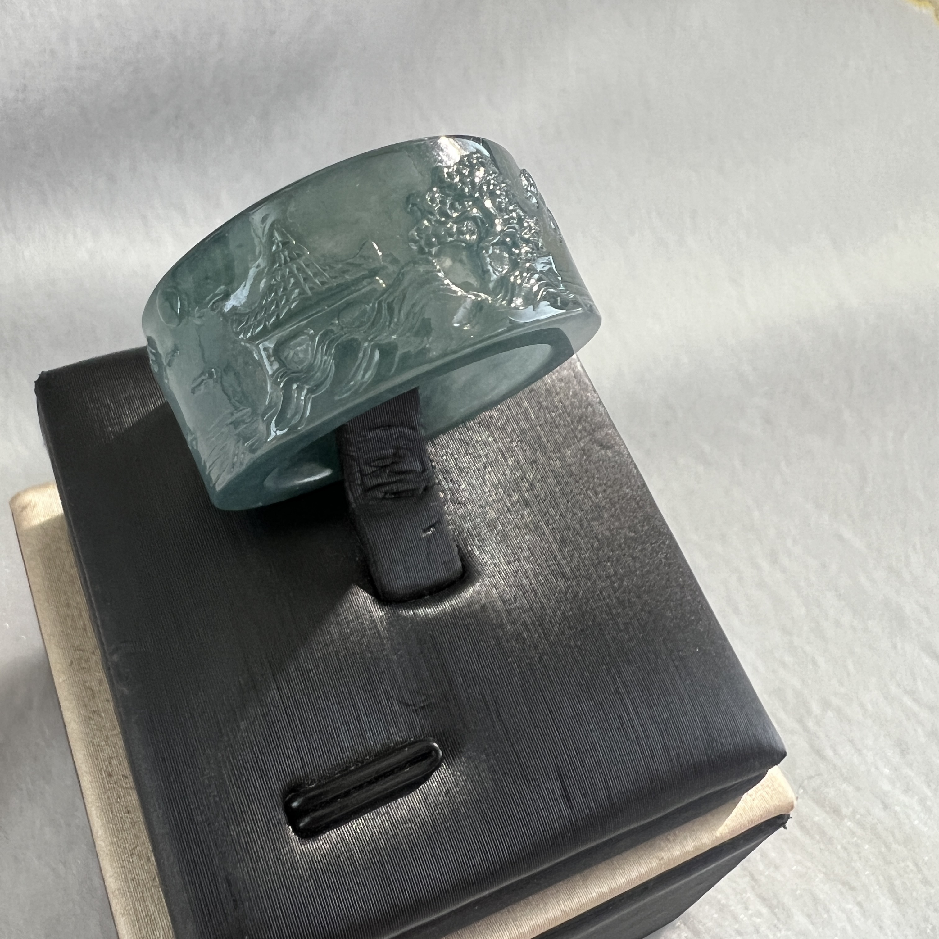 冰種藍山水雕刻戒指