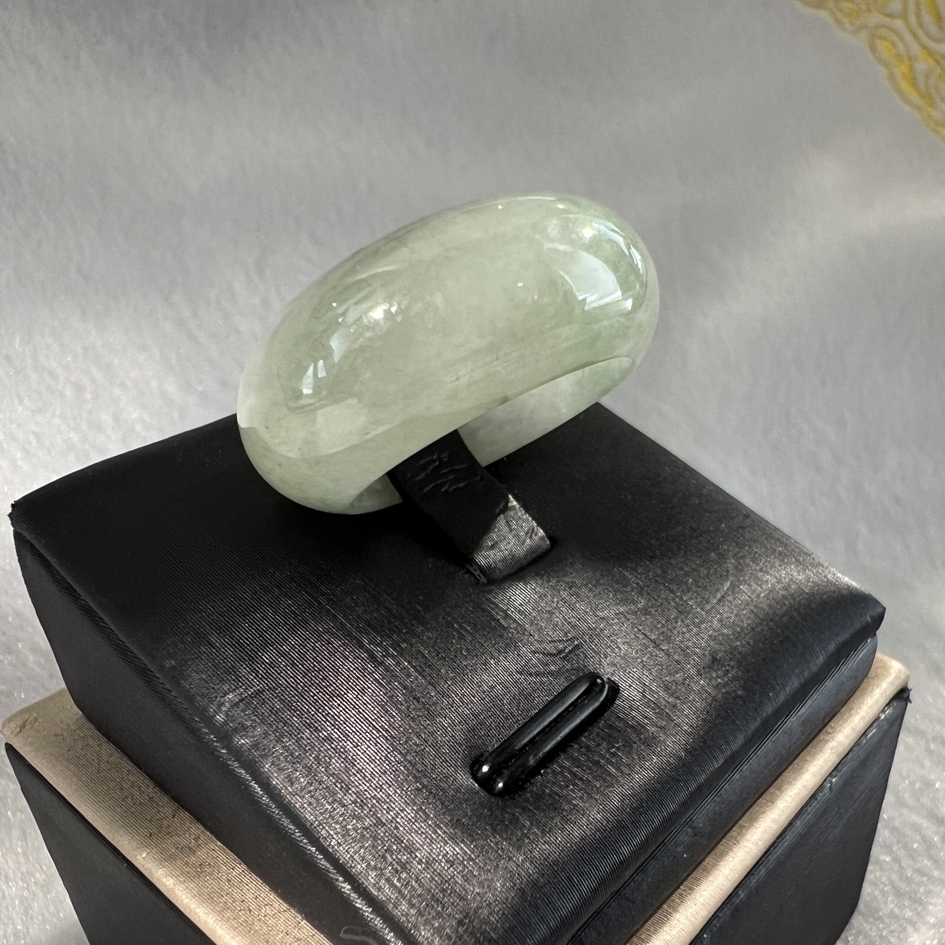 半山水湖水綠厚妝戒指