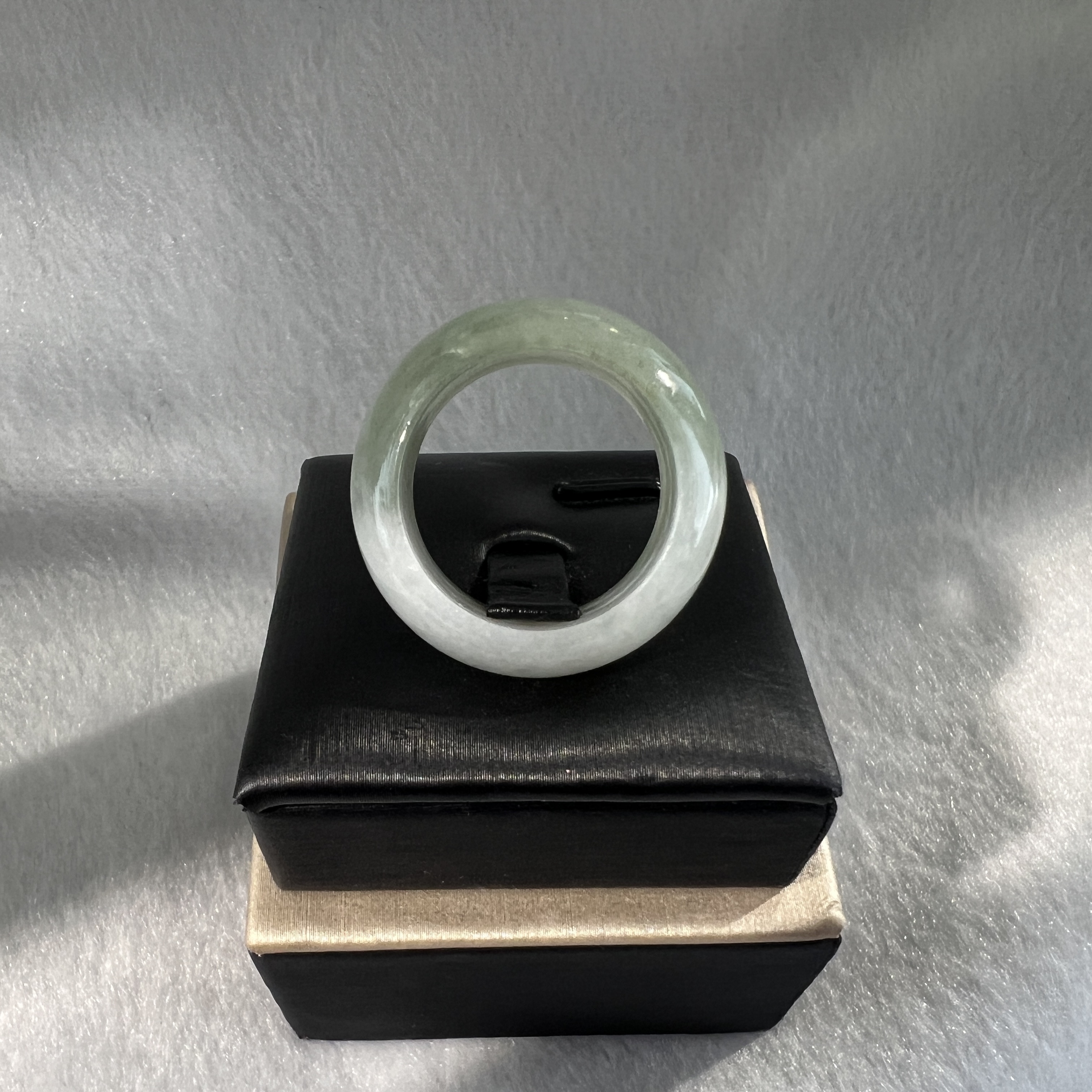 半山水湖水綠厚妝戒指