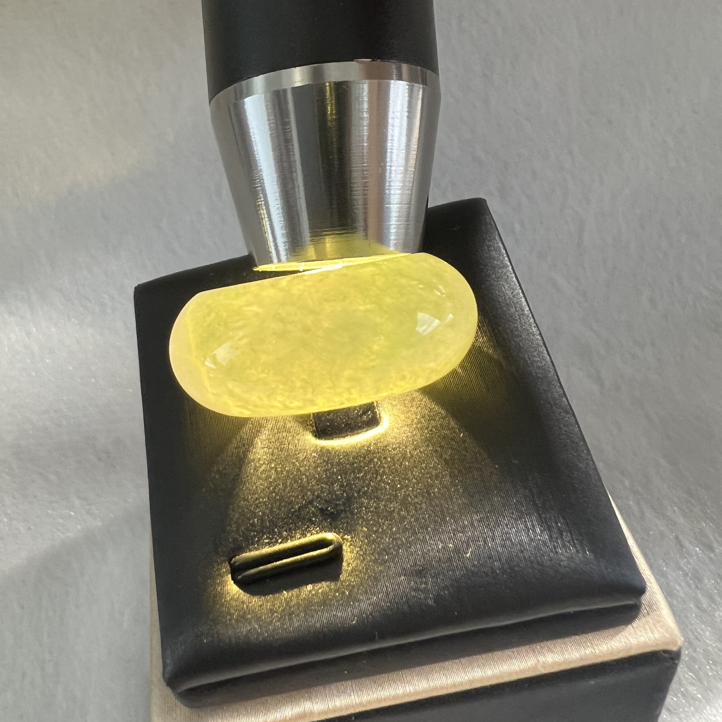 半山水湖水綠厚妝戒指