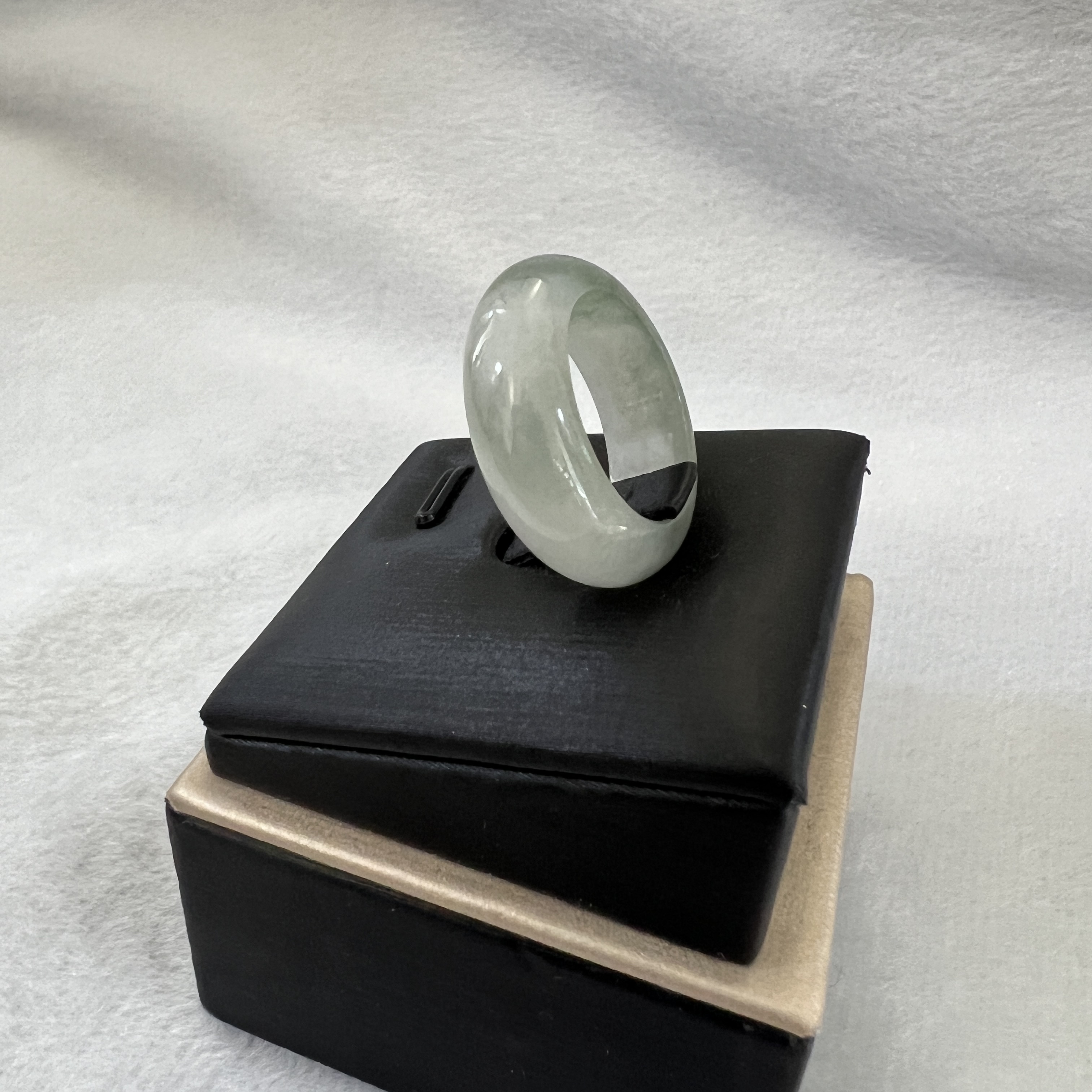 冰湖水綠寬版戒指