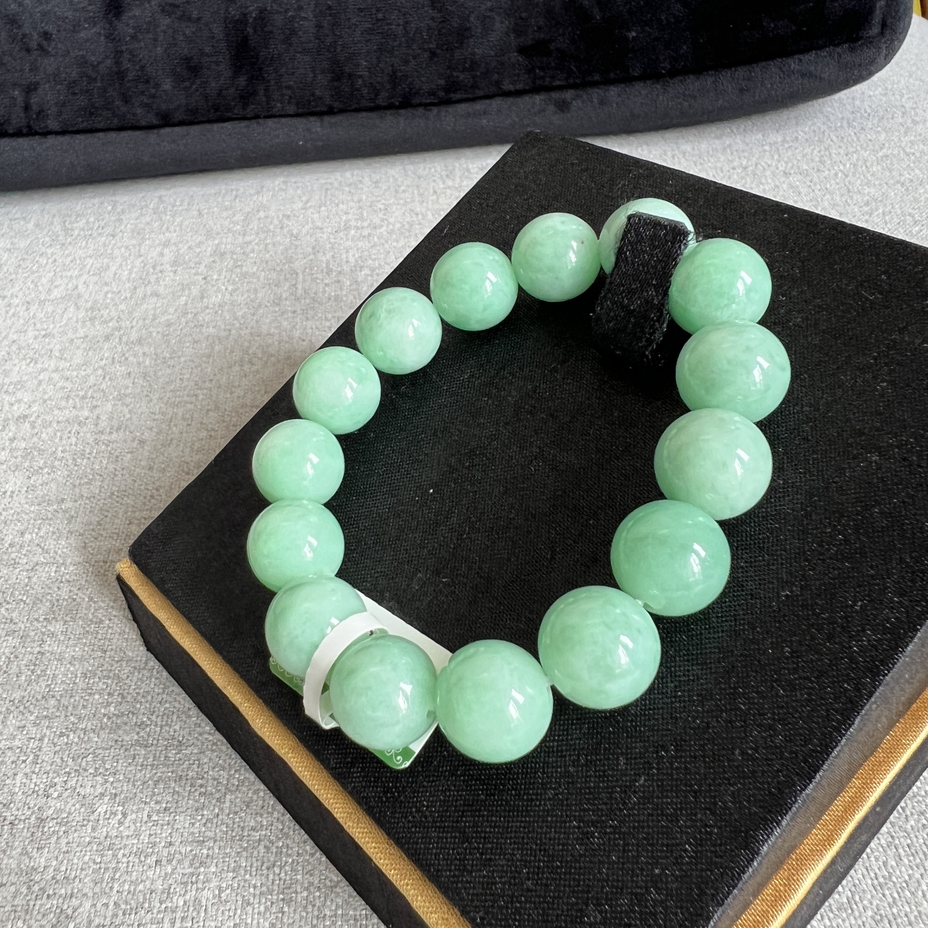 細糯果陽綠手串