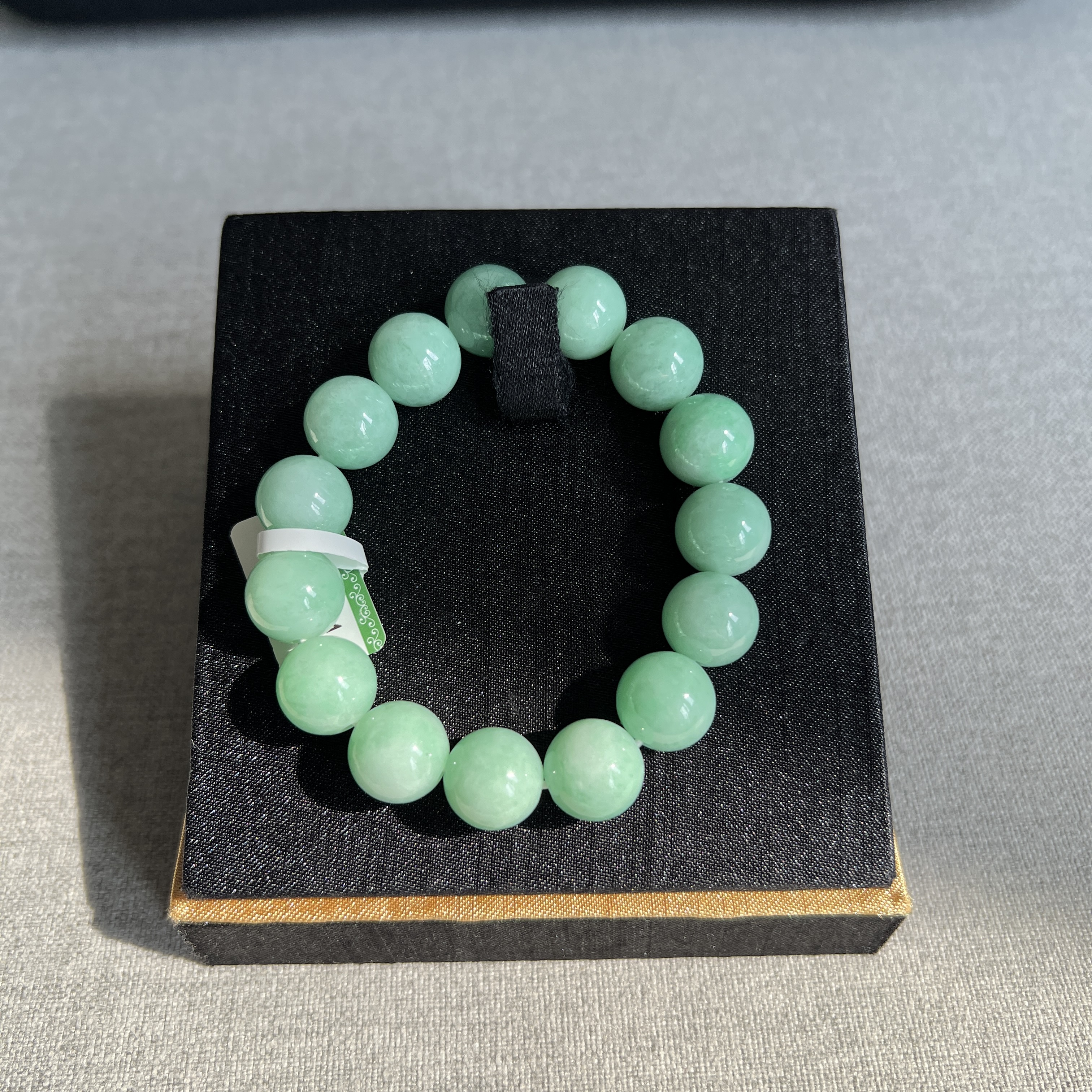 細糯果陽綠手串