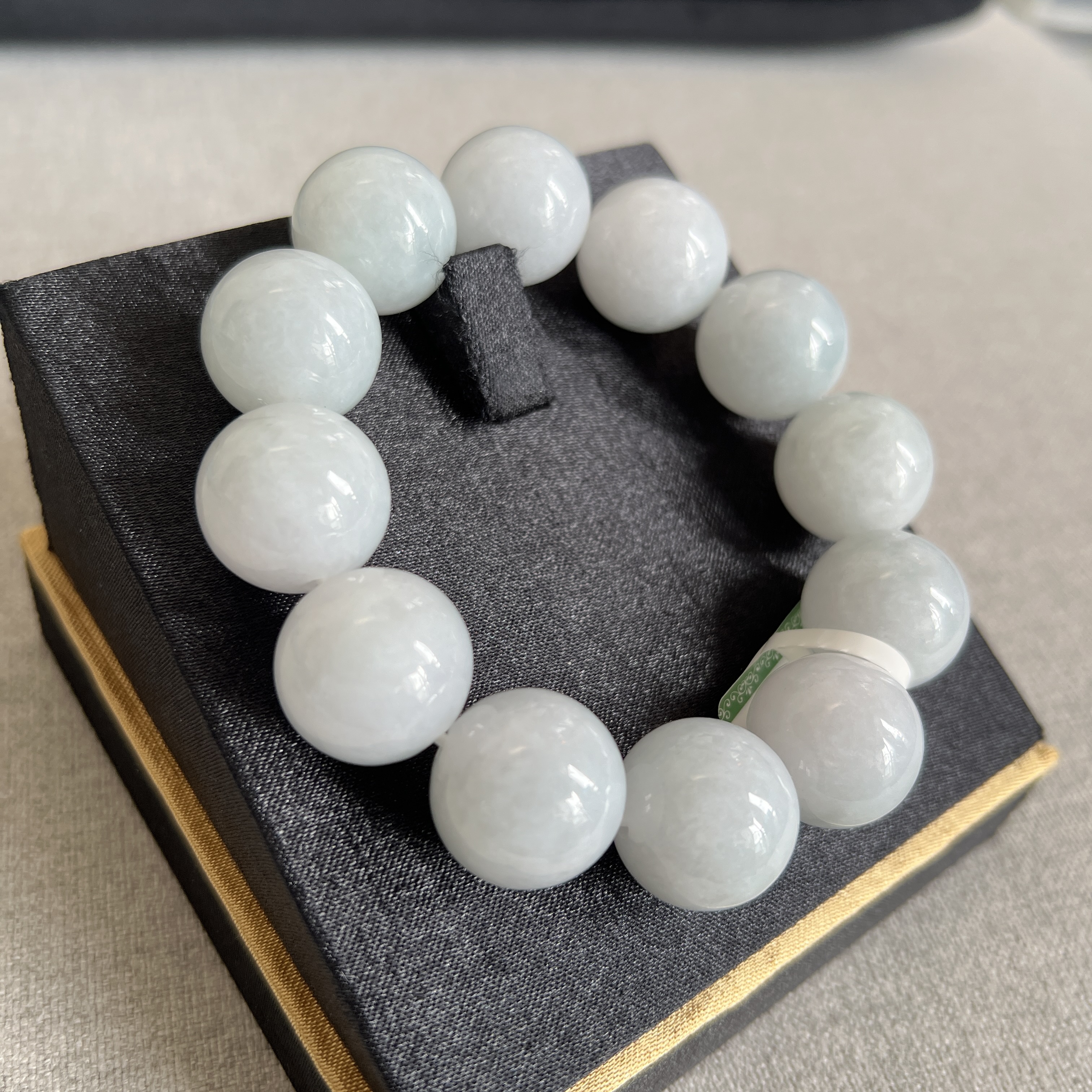 細糯白月光大手串