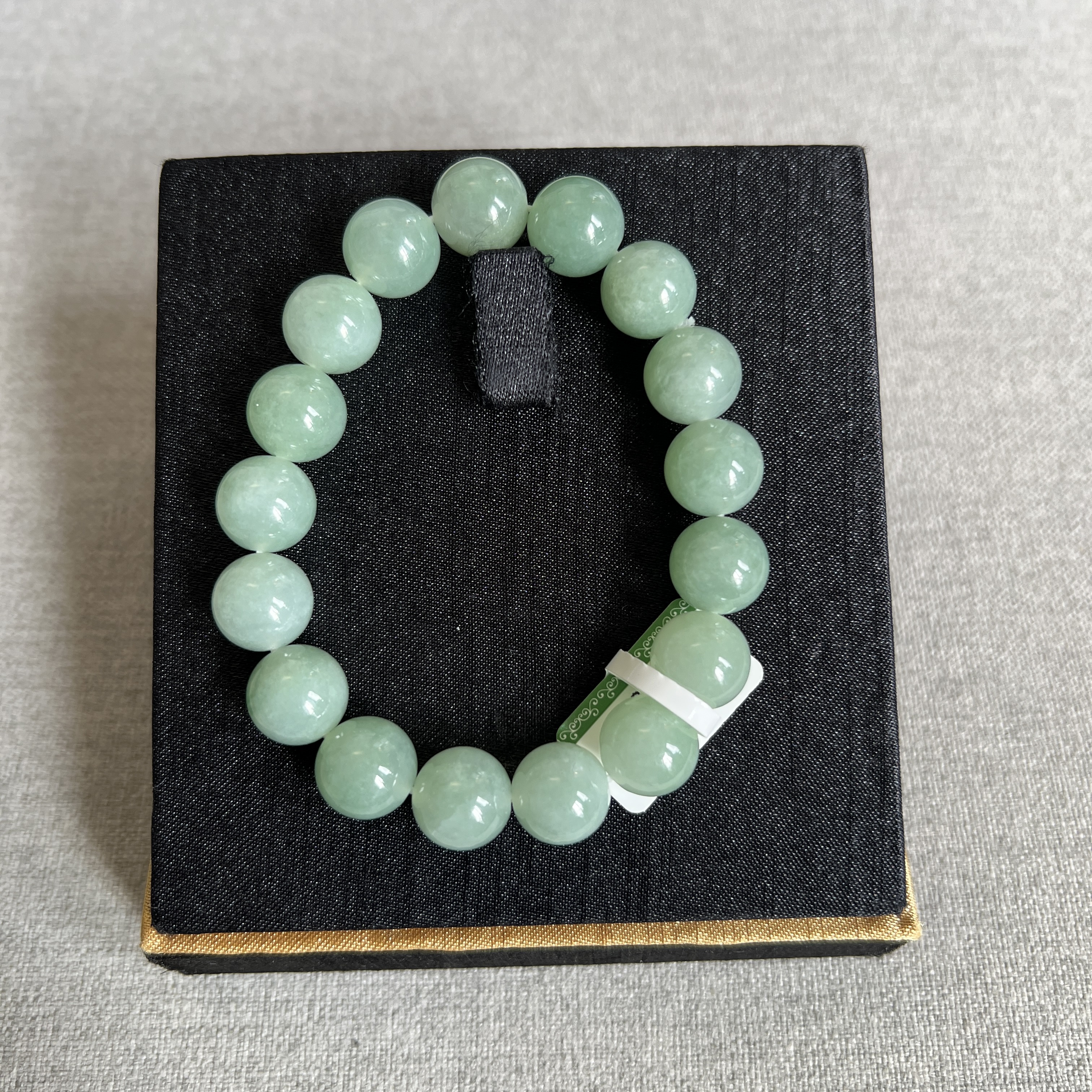 冰種淺絲瓜綠手串