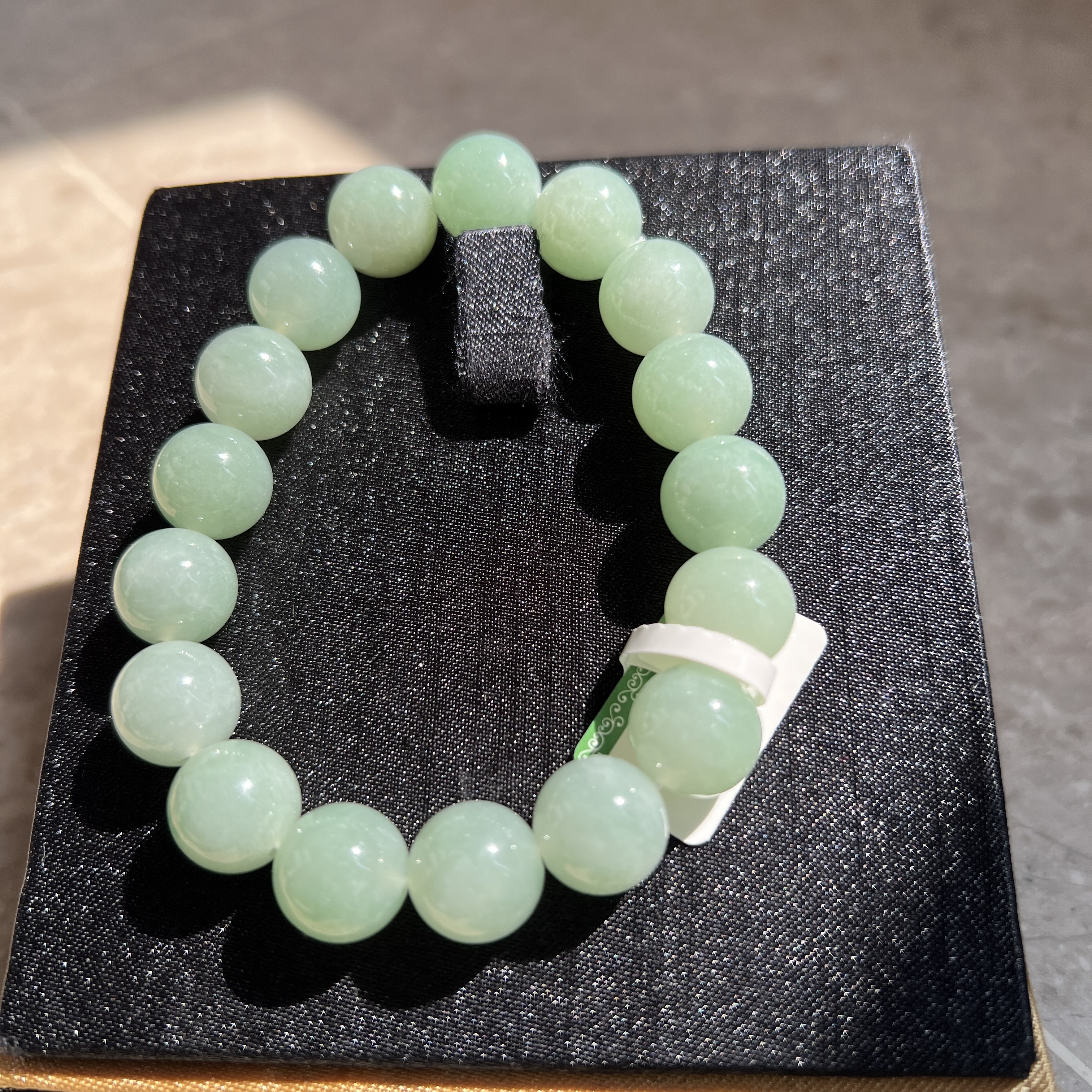 冰種淺絲瓜綠手串