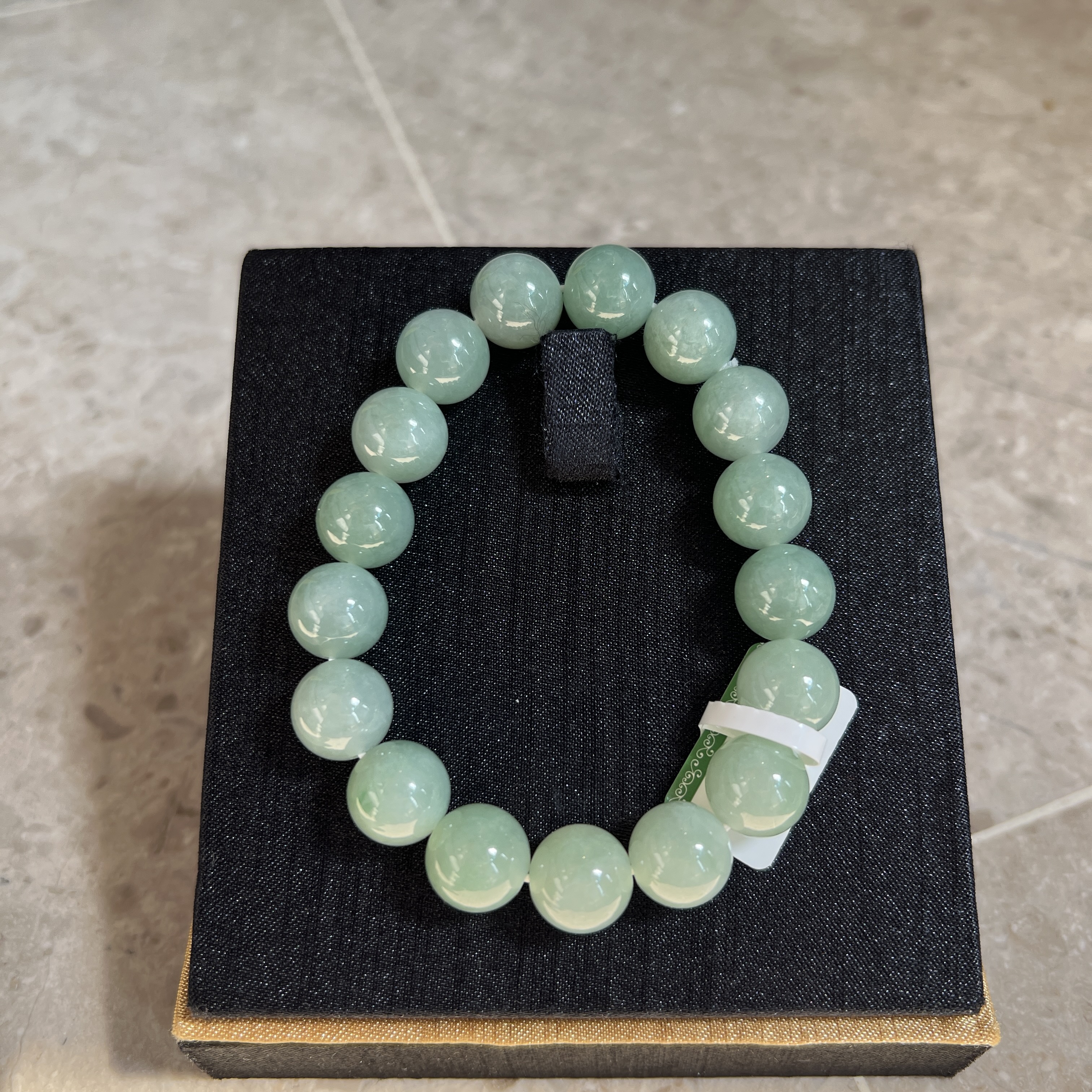 冰種淺絲瓜綠手串