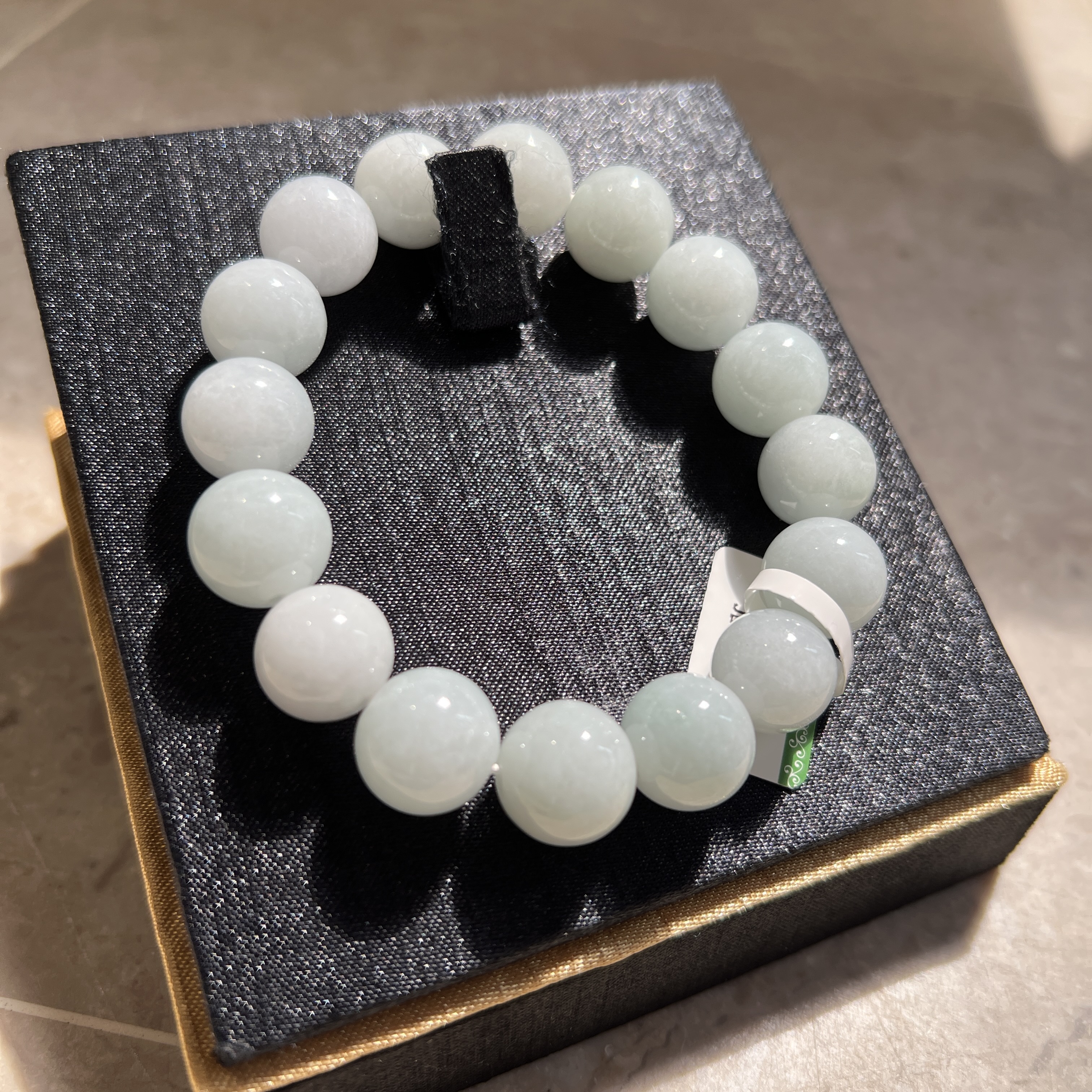 細糯淺白底色手串