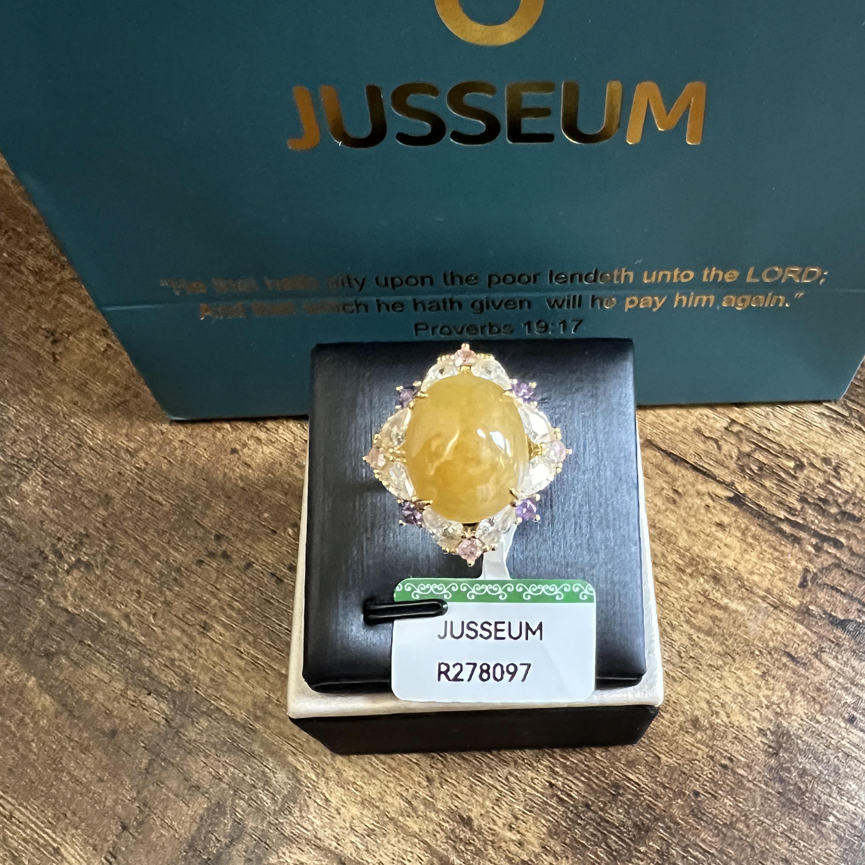 糯冰天然正黃大蛋面戒指