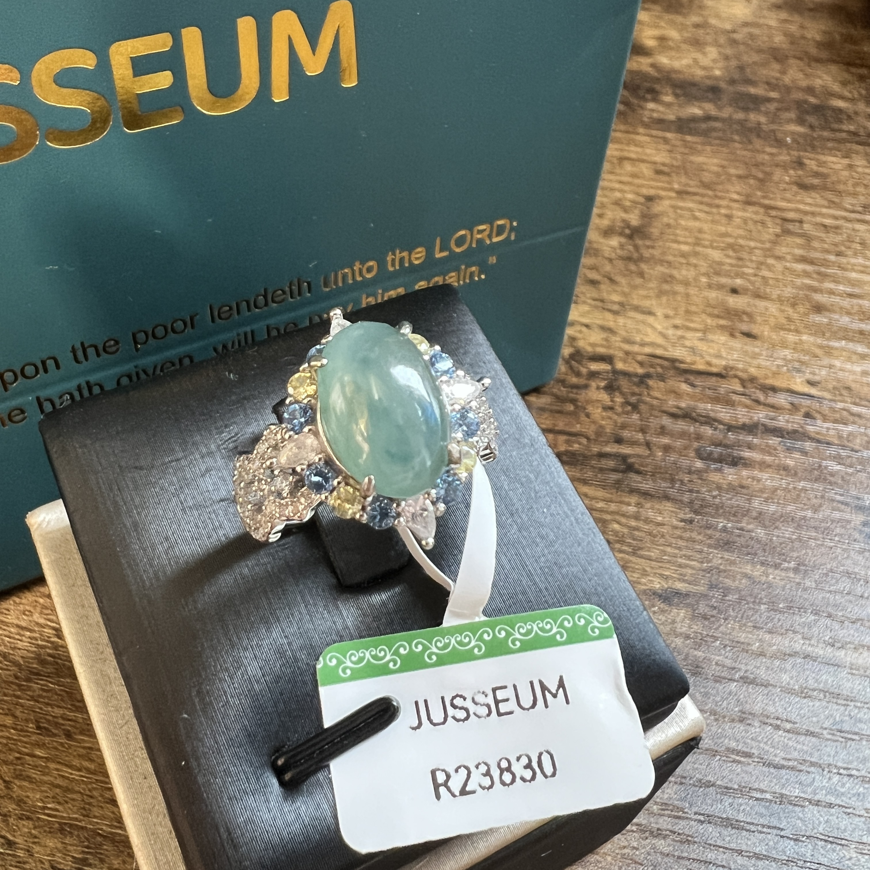 糯冰湖水綠飄花戒指