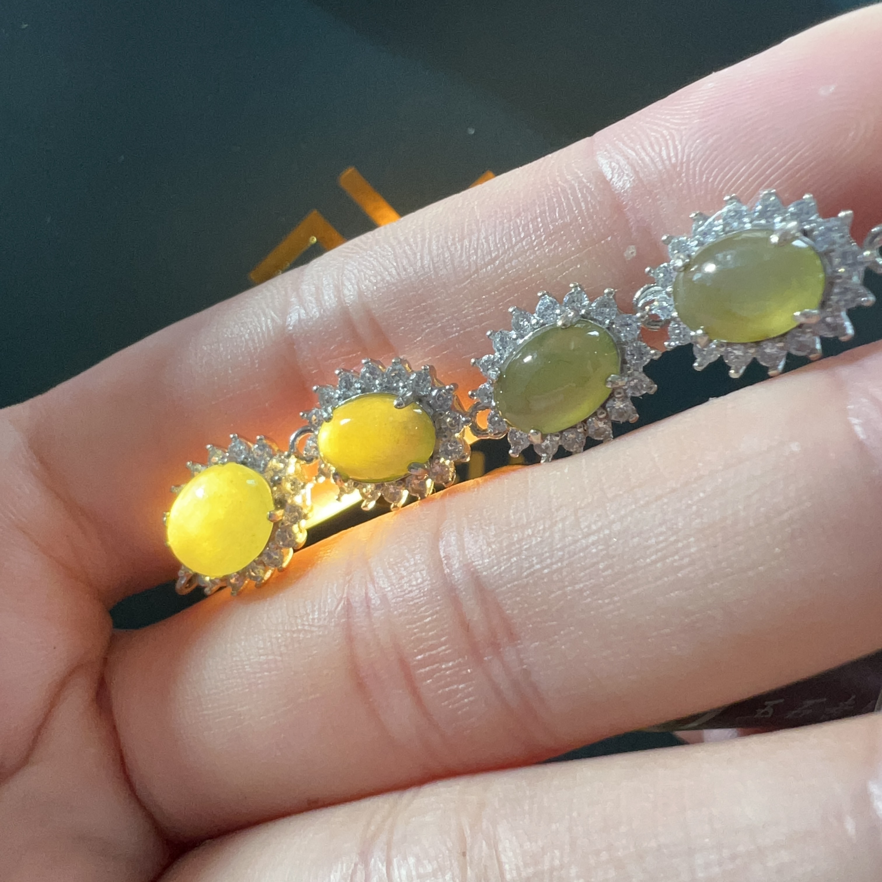 冰細糯種橄欖綠手鍊