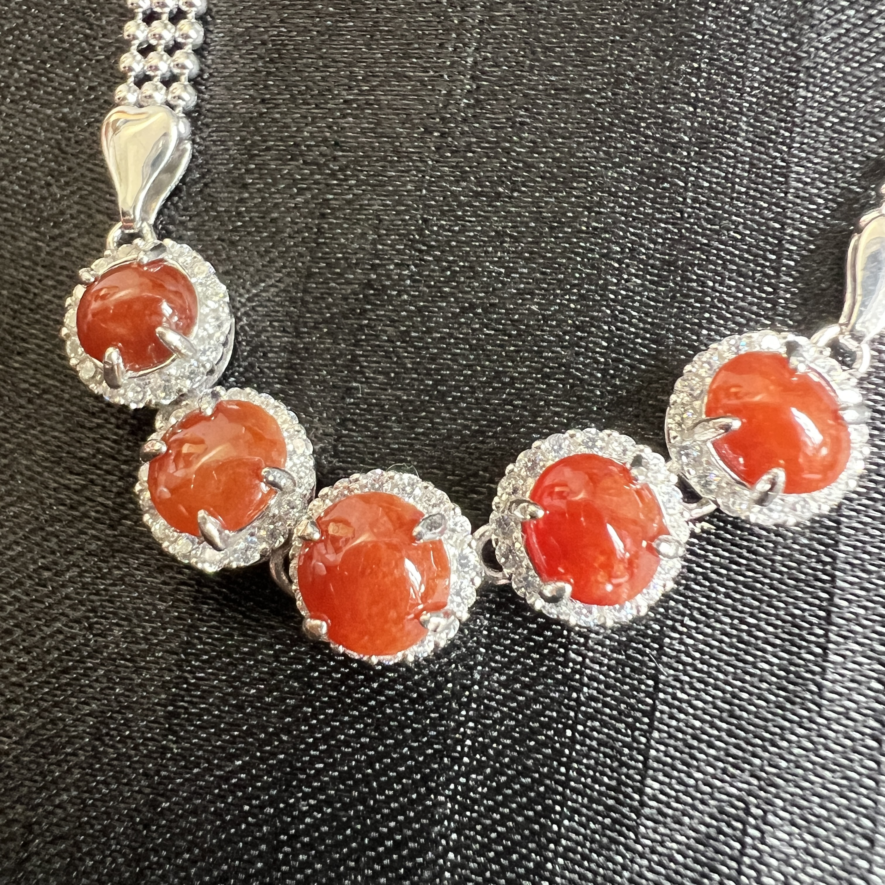 細糯正濃紅翡手鍊