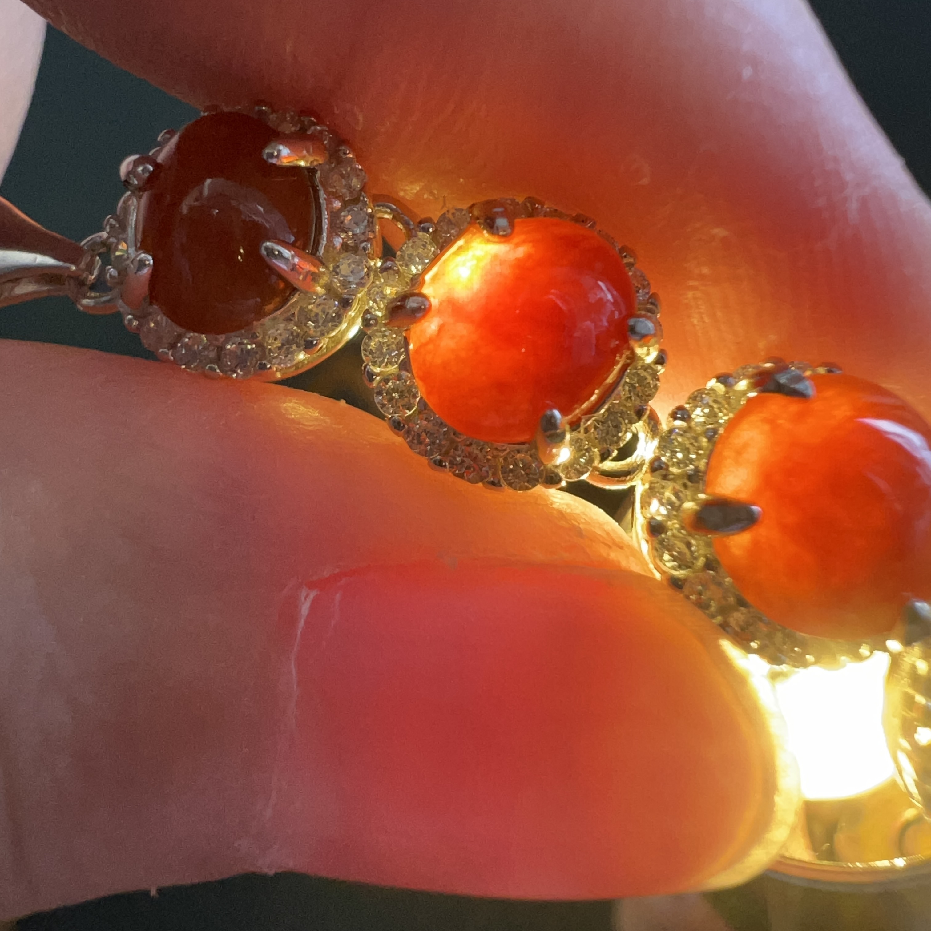 細糯正濃紅翡手鍊