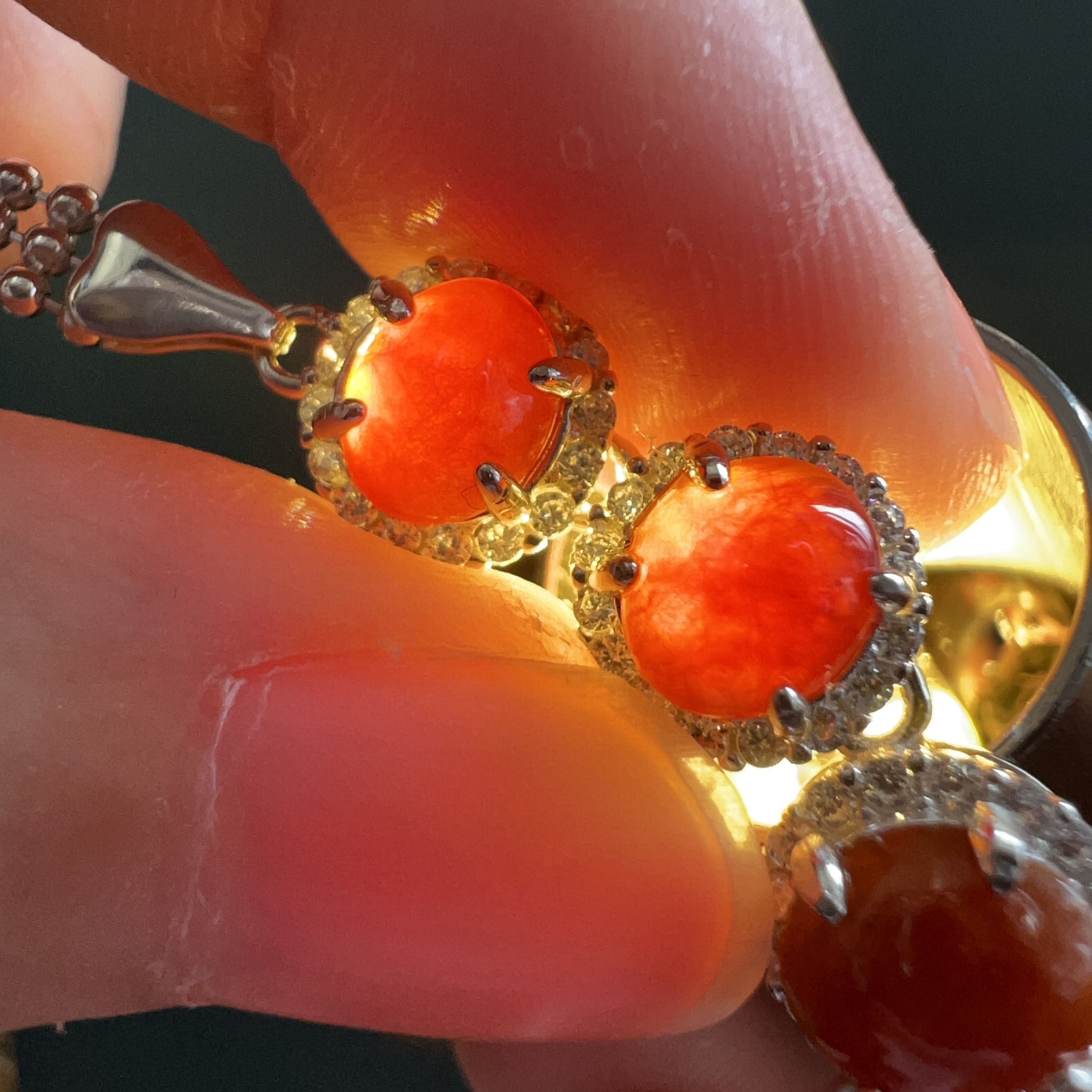 細糯正濃紅翡手鍊