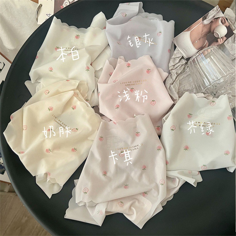 超薄裸感三角内褲