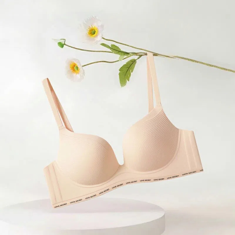 一片式無痕簡約聚攏無鋼圈舒適防下垂提拉文胸
