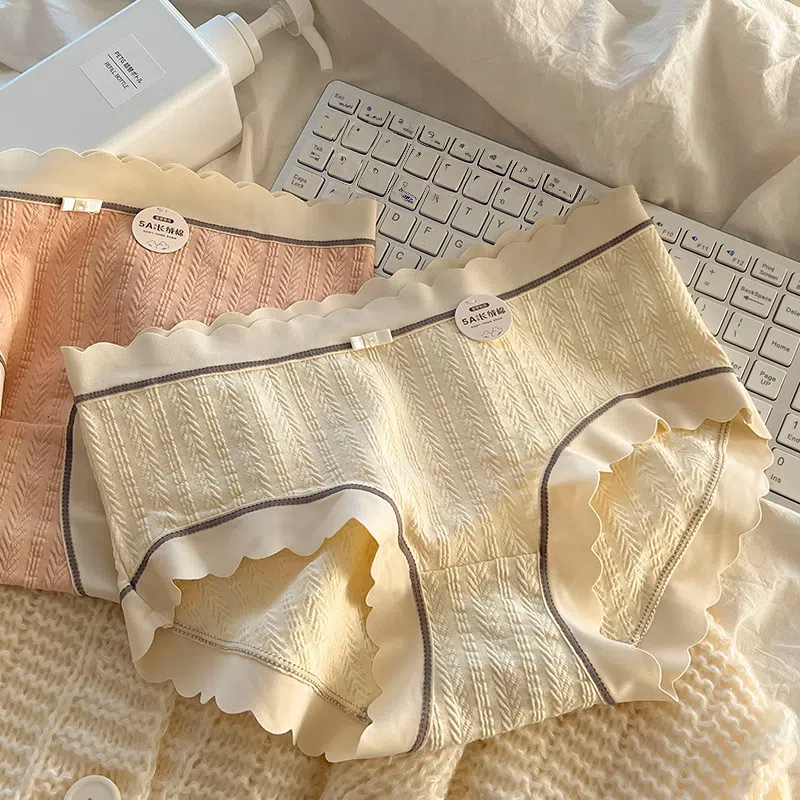 透氣無痕純棉抑菌中腰三角內褲
