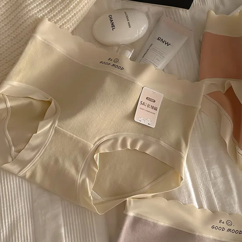 中腰純棉抗菌襠無痕親膚透氣包臀內褲