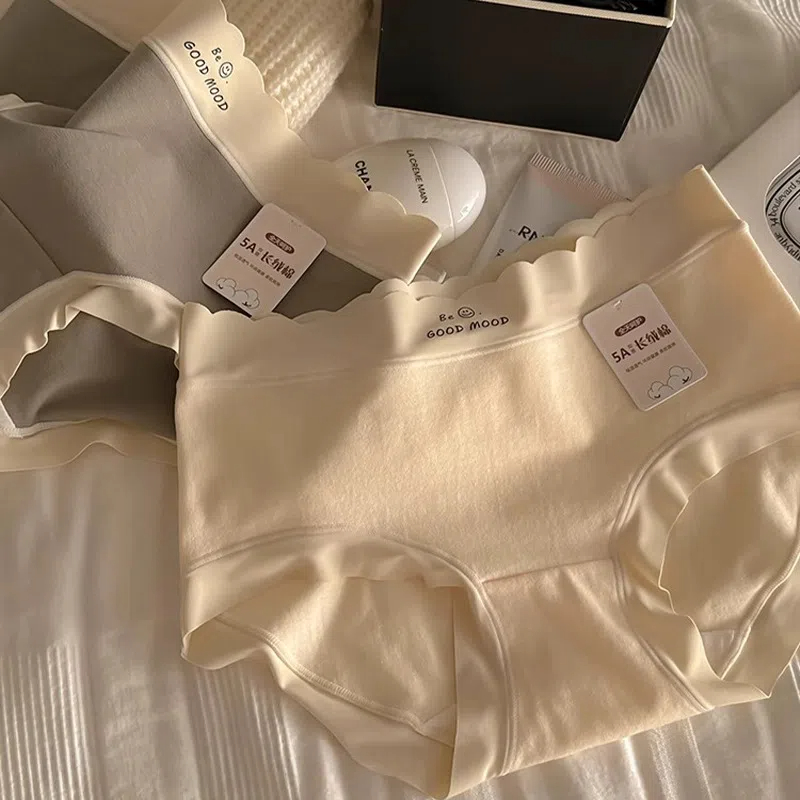 中腰純棉抗菌襠無痕親膚透氣包臀內褲