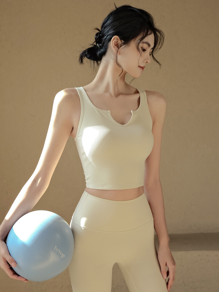 白色高級感運動背心