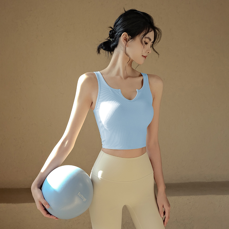 白色高級感運動背心