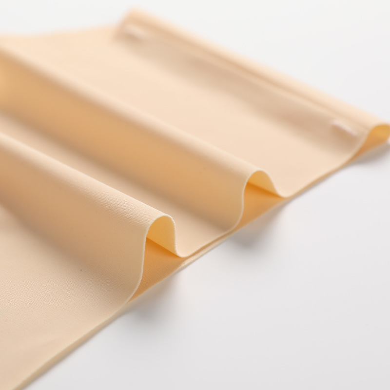 一片式冰絲無痕內褲