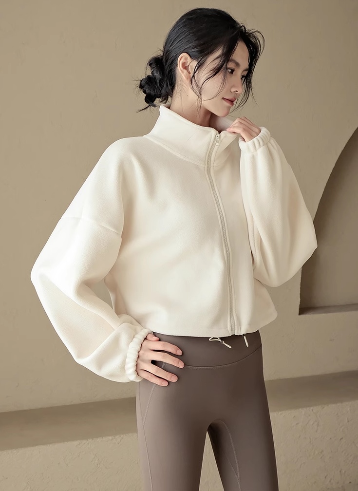 宽松保暖立领外套