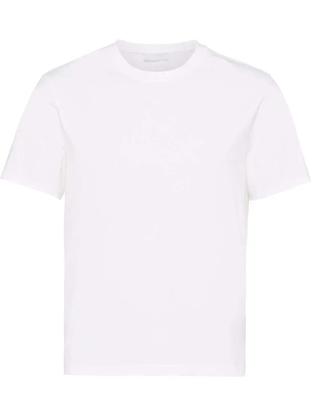 Short-sleeved white T-shirt