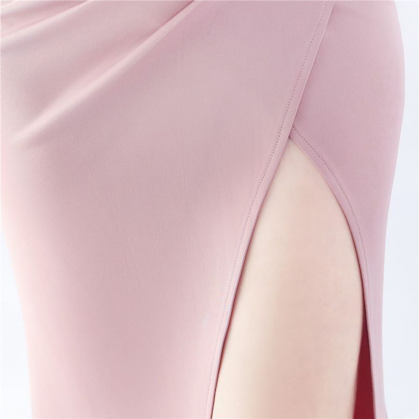 Ruffles Shoulder With Low Back Fitted Evening Gown (Dusty Pink) (Retail)