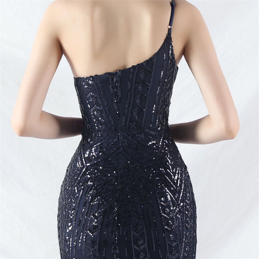 Elegant One-Shoulder Black Sequin Evening Gown with Tulle Skirt (Navy Blue) (Retail)