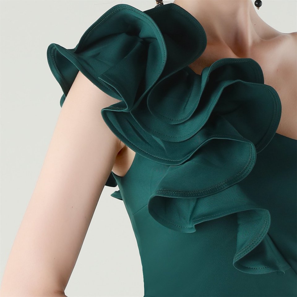 Gorgeous One Side Shoulder Fitting Evening Gown (Green) (Made To Order)