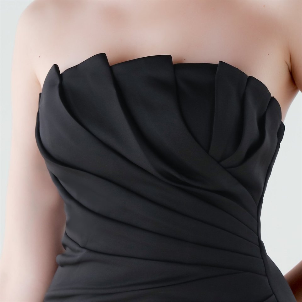 Strapless Pleated Layering Fitting Evening Gown (Black) (Made To Order)