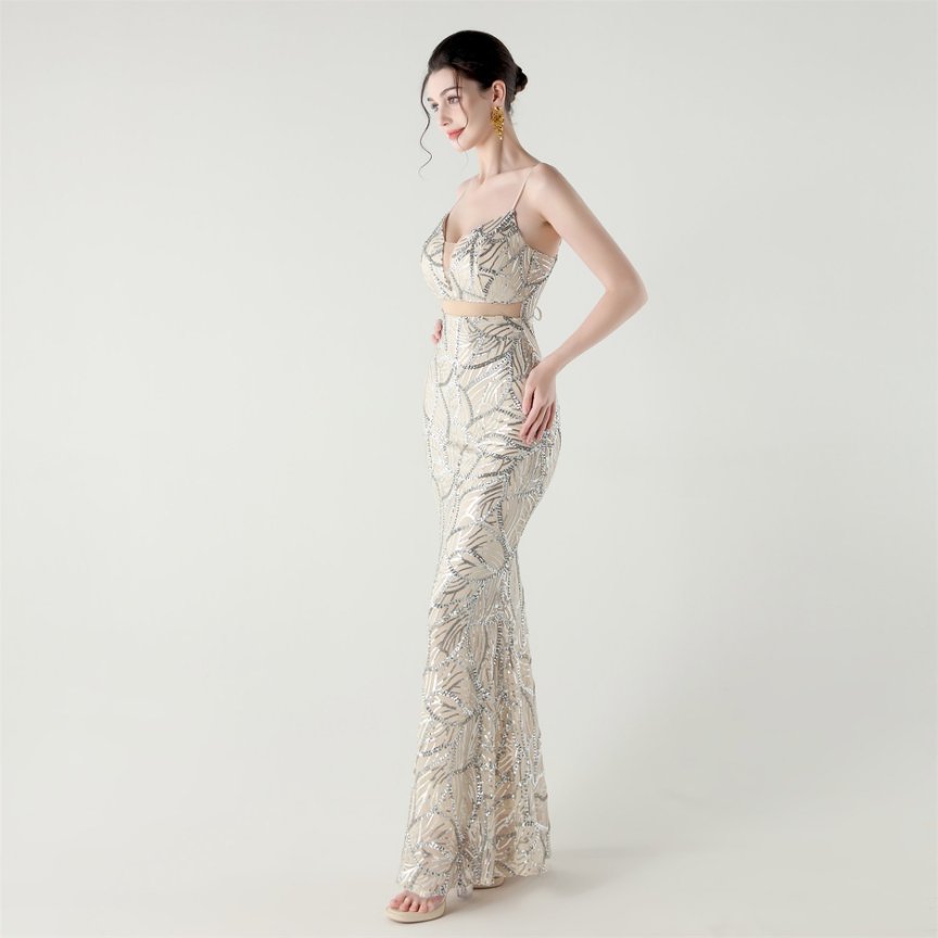 Image 19: Elegant Sequin Pattern Mermaid Evening Gown (Silver) (Made To Order)