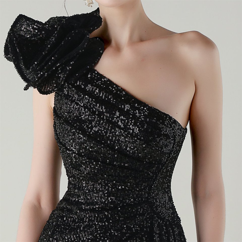 Gorgeous One Side Shoulder Pleated Sequins Evening Gown (Black) (Made To Order)