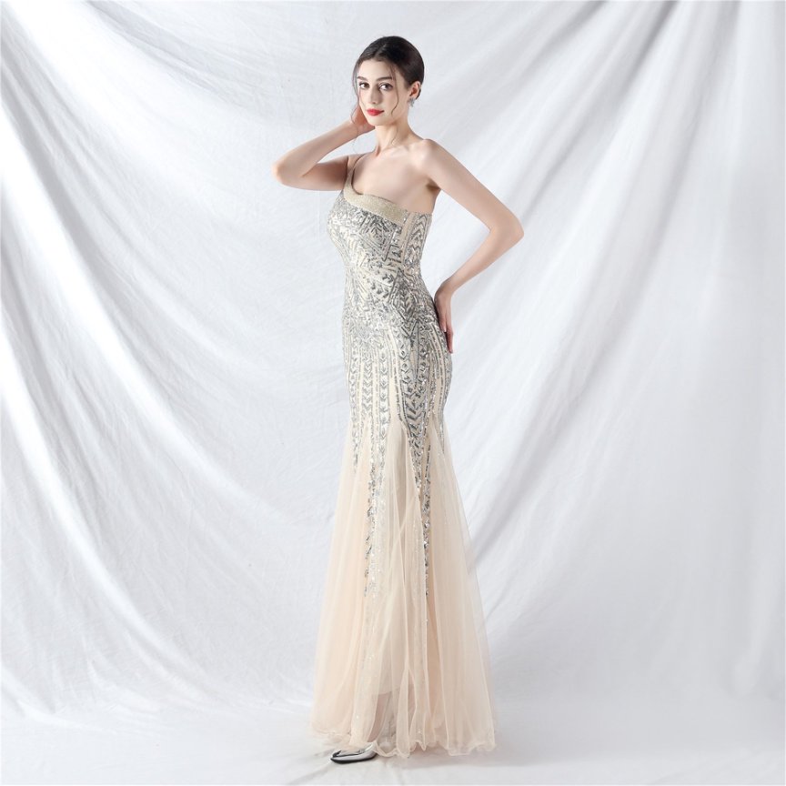 Elegant One-Shoulder Black Sequin Evening Gown with Tulle Skirt (Silver) (Made To Order)