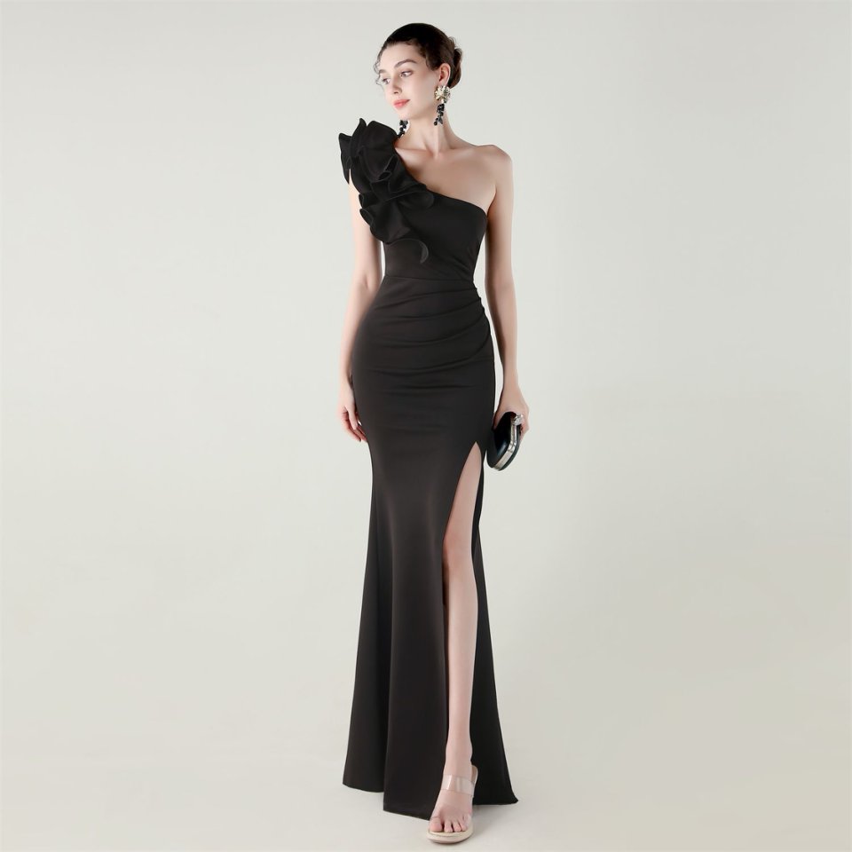 Gorgeous One Side Shoulder Fitting Evening Gown (Black) (Made To Order)