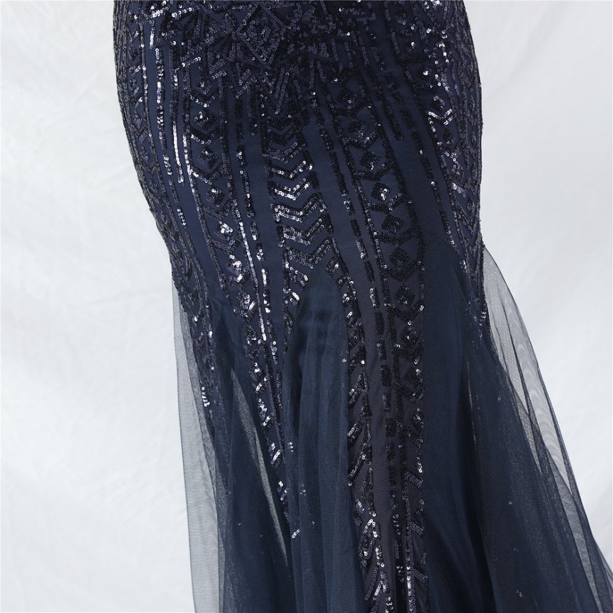 Elegant One-Shoulder Black Sequin Evening Gown with Tulle Skirt (Navy Blue) (Retail)