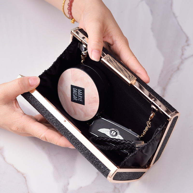 Soft Glitter Clutch (Black)