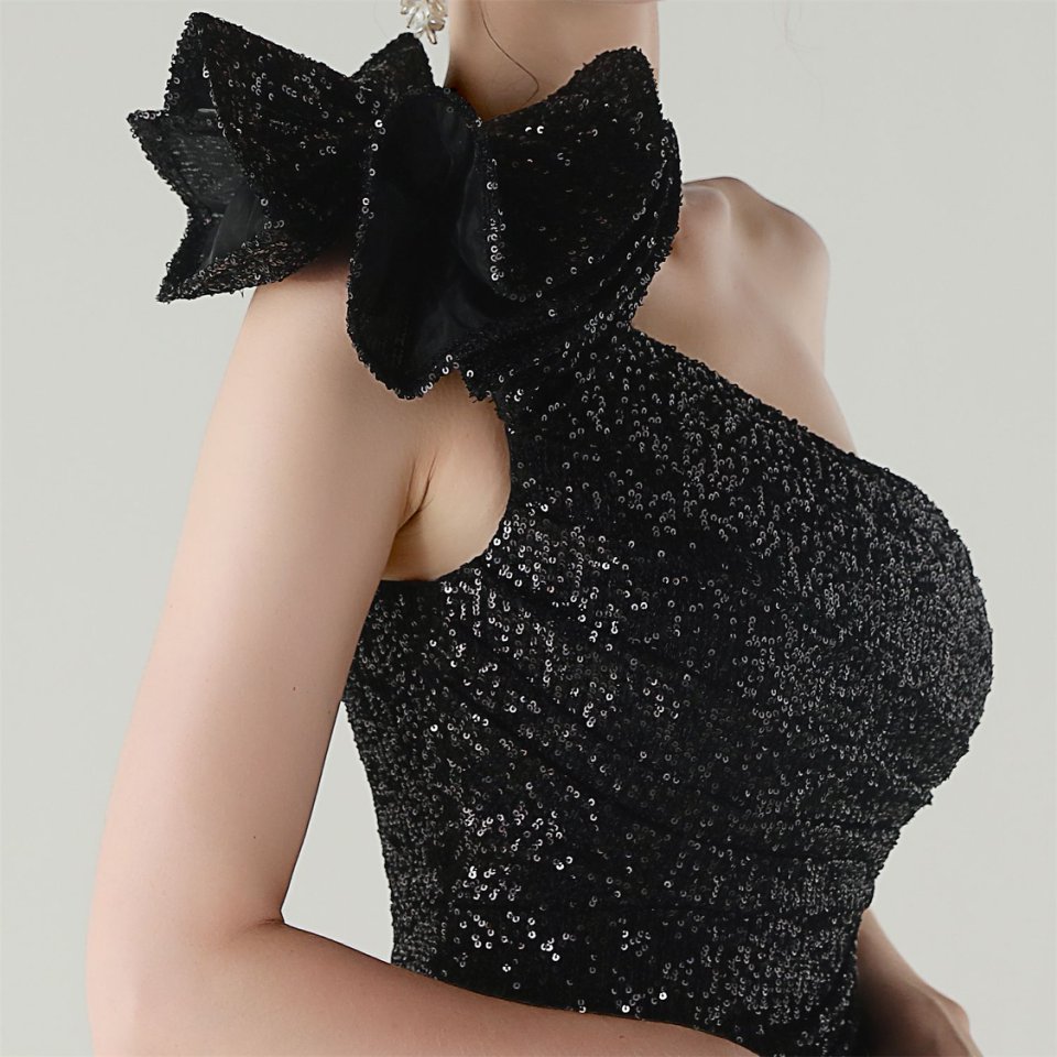 Gorgeous One Side Shoulder Pleated Sequins Evening Gown (Black) (Made To Order)