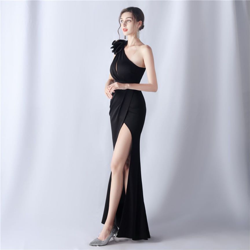Glamorous One Side Shoulder with Overlap Slit Evening Dress (Black) (Made To Order)