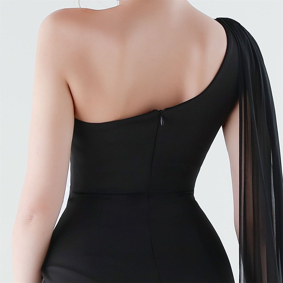 One Side Shoulder with Cape Scarf (Black) (Make To Order)
