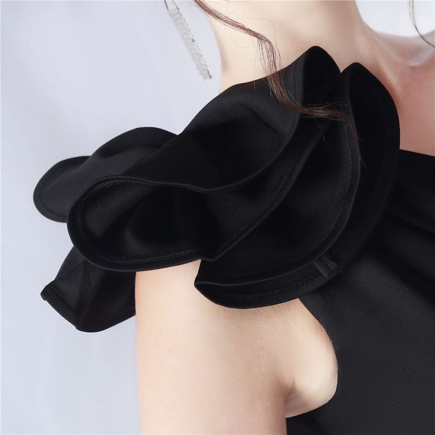 Glamorous One Side Shoulder with Overlap Slit Evening Dress (Black) (Made To Order)